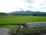 あれは男鹿の最高峰の本山かなぁ？面白い形だなぁ